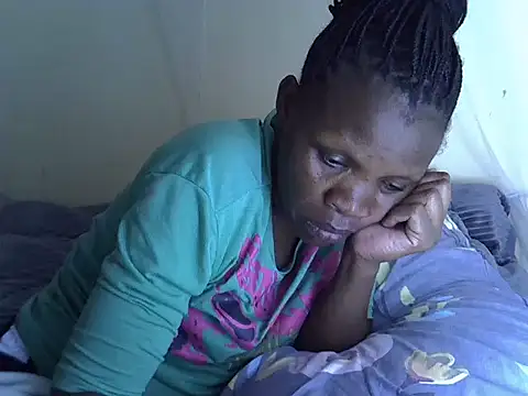 Snapshot of Sweet_serah chatting on 10.23.25 Sweet serah online show from 10.23.25