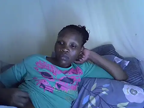 Snapshot of Sweet_serah chatting on 10.26.25 Sweet serah online show from 10.26.25