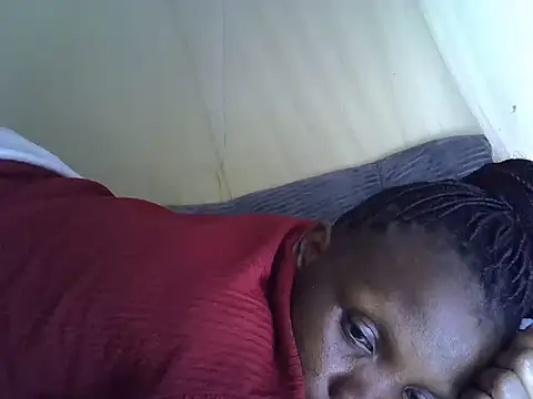 Snapshot of Sweet_serah chatting on 11.02.25 Sweet serah online show from 11.02.25