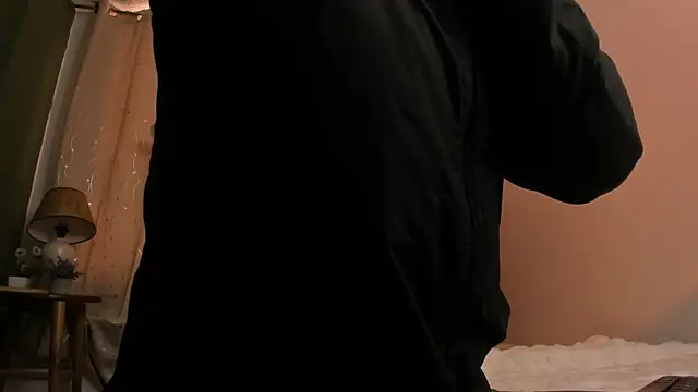 Snapshot of Zara_dulce chatting on 10.11.25 Zara dulce online show from 10.11.25