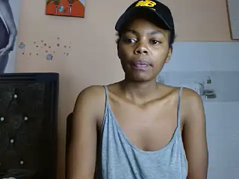 Snapshot of sweetanabella4 chatting on 02.28.25 sweetanabella4 online show from 02.28.25