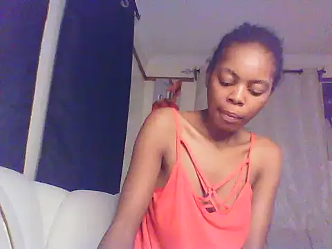 Snapshot of sweetanabella4 chatting on 06.19.26 sweetanabella4 online show from 06.19.26