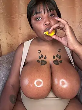 Snapshot of Savage_baby chatting on 03.08.25 Savage baby online show from 03.08.25