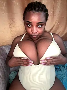 Snapshot of Savage_baby chatting on 11.15.25 Savage baby online show from 11.15.25