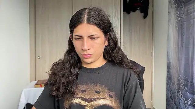 Snapshot of gabriel__manson chatting on 10.01.25 gabriel manson online show from 10.01.25