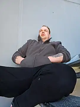 Snapshot of PupW0lfy chatting on 03.20.25 PupW0lfy online show from 03.20.25