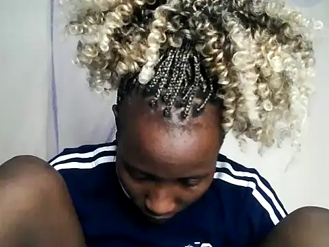 Snapshot of juiccypussy chatting on 05.28.26 juiccypussy online show from 05.28.26