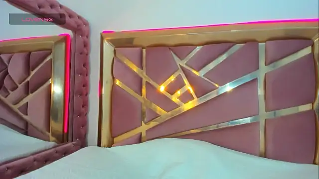 Britanymooree online show from 04.08.26