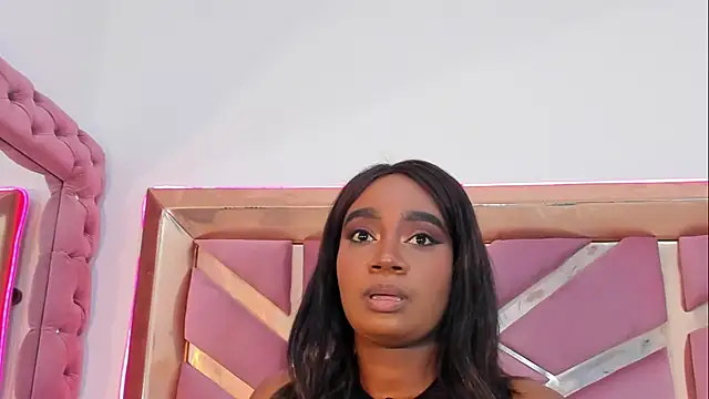 Britanymooree online show from 04.16.26