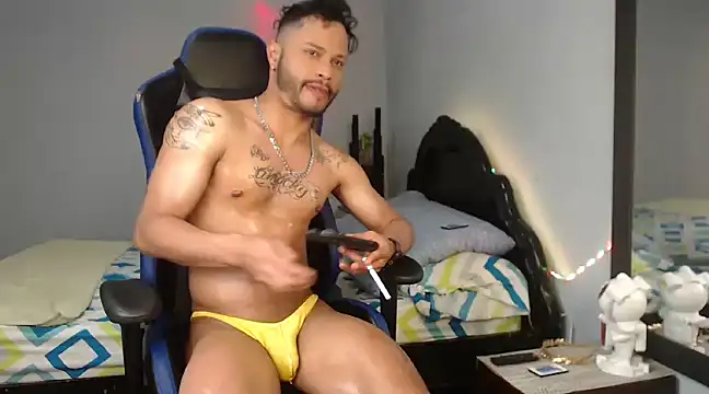 Sebastian lugo online show from 03.12.25