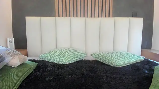 AbbyWathson online show from 04.17.26