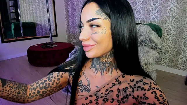 CreamyInkky  online show from 12.04.24