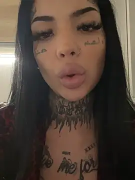 CreamyInkky  online show from 12.15.24