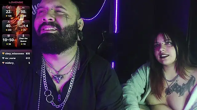 darkclothes online show from 10.15.25