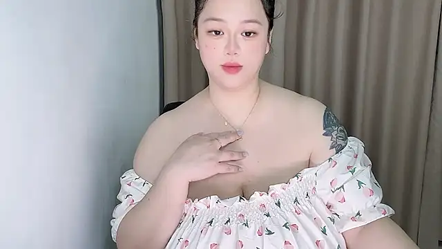 Snapshot of 520-vivo chatting on 05.01.26 520-vivo online show from 05.01.26