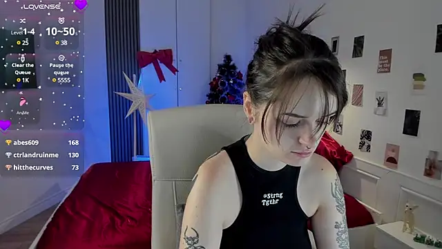 SashaSunlight online show from 12.29.24