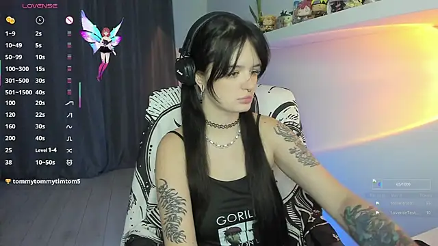 SashaSunlight online show from 11.20.25