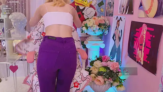 Coconut Mia online show from 12.05.24