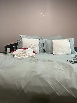 Nomthie online show from 03.06.26