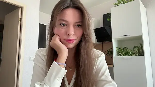 Snapshot of Victoria1Love chatting on 09.11.25 Victoria1Love online show from 09.11.25