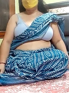 Snapshot of IndianAngle chatting on 10.05.25 IndianAngle online show from 10.05.25