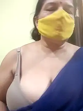 Snapshot of IndianAngle chatting on 10.12.25 IndianAngle online show from 10.12.25