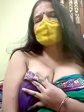 Snapshot of IndianAngle chatting on 10.27.25 IndianAngle online show from 10.27.25