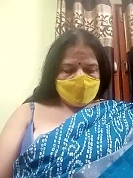 Snapshot of IndianAngle chatting on 11.12.25 IndianAngle online show from 11.12.25