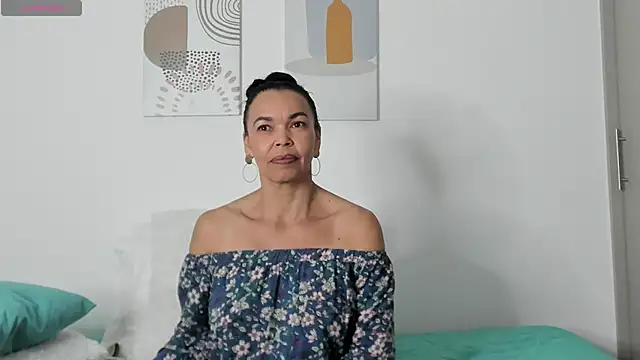 Evawalker  online show from 11.06.25