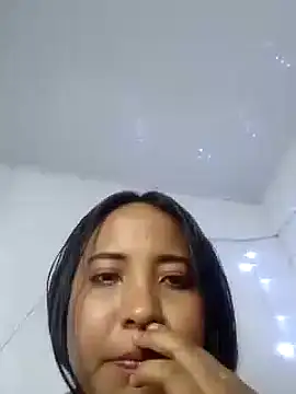 Nissha johosonn online show from 12.25.24