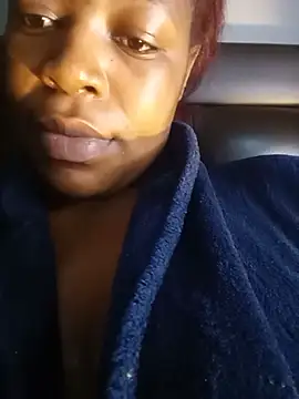 Snapshot of amarrabrown2024 chatting on 10.12.25 amarrabrown2024 online show from 10.12.25