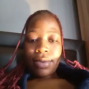 Snapshot of amarrabrown2024 chatting on 10.28.25 amarrabrown2024 online show from 10.28.25