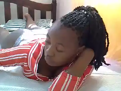 Snapshot of Amanda255 chatting on 02.03.25 Amanda255 online show from 02.03.25