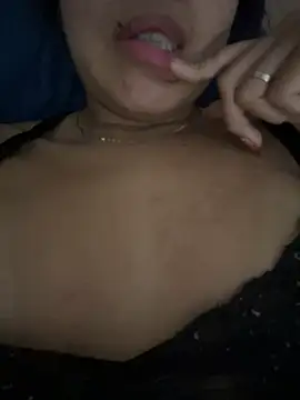 Snapshot of Avint-Perfeita chatting on 12.31.24 Avint-Perfeita online show from 12.31.24