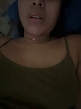 Snapshot of Avint-Perfeita chatting on 03.22.25 Avint-Perfeita online show from 03.22.25