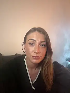 Snapshot of Pollypearson chatting on 12.28.24 Pollypearson online show from 12.28.24