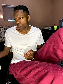 Snapshot of fireboyafrica chatting on 10.18.25 fireboyafrica online show from 10.18.25