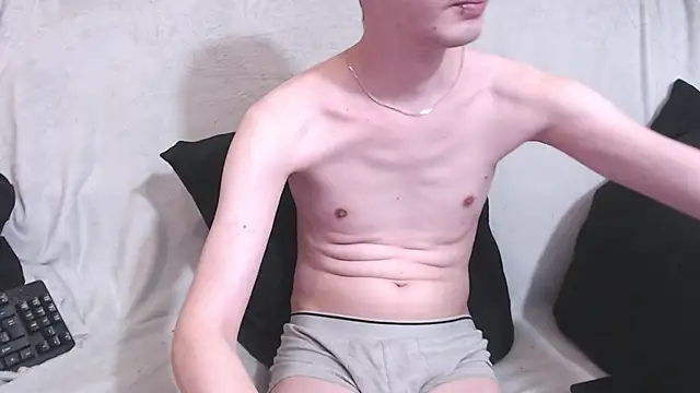 qustci-couple online show from 02.17.25