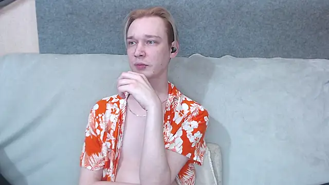 qustci-couple online show from 03.03.25