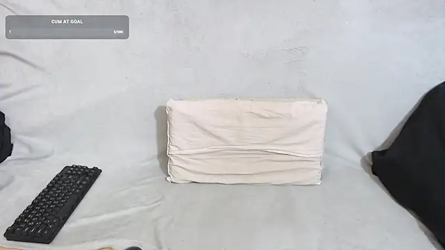 qustci-couple online show from 03.13.25