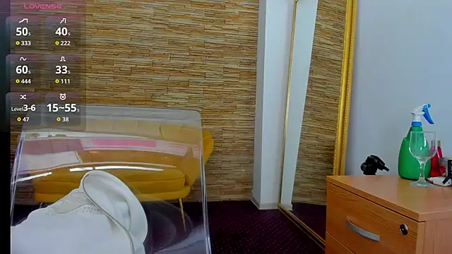 AishaRouhi online show from 09.27.25