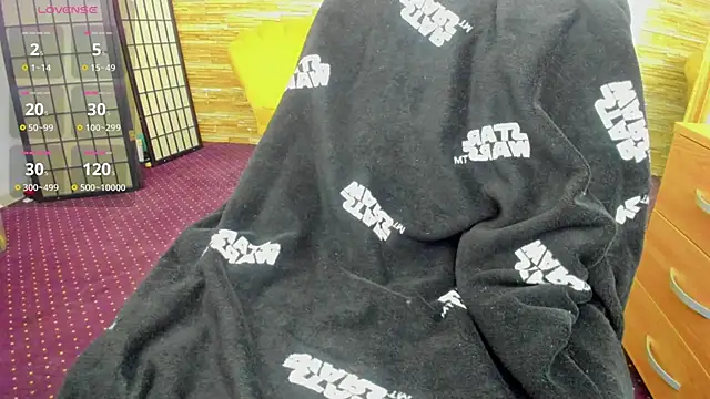 AishaRouhi online show from 11.03.25