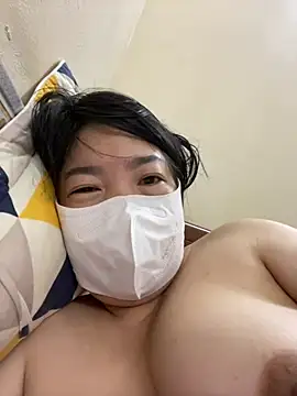 Hachi Sweetbabie  online show from 10.30.25