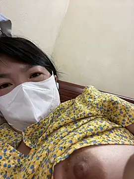 Hachi Sweetbabie  online show from 04.04.26