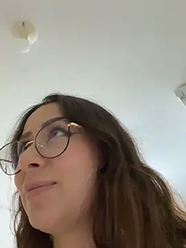 Snapshot of juanasnz99 chatting on 02.18.25 juanasnz99 online show from 02.18.25