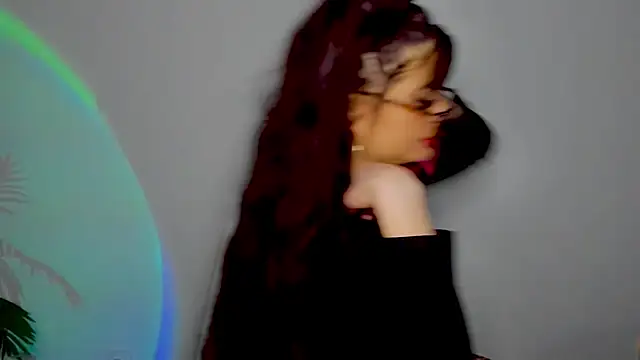 Snapshot of aishahottie chatting on 12.04.24 aishahottie online show from 12.04.24