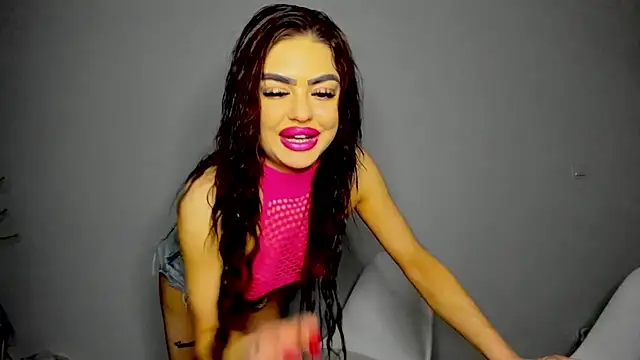 Snapshot of aishahottie chatting on 02.26.25 aishahottie online show from 02.26.25