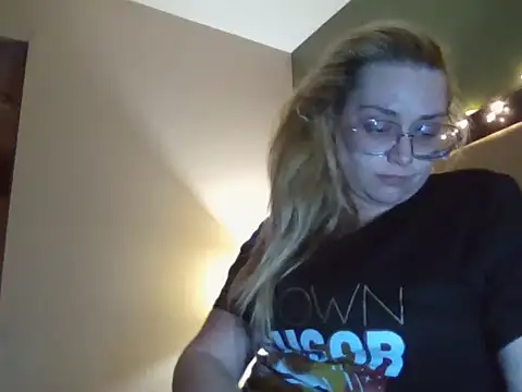 Lalalynn online show from 04.12.26