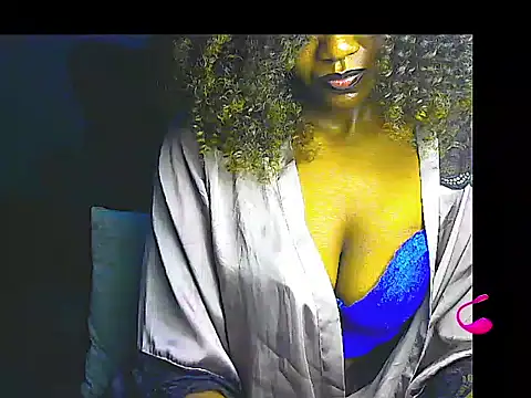 Snapshot of lilylovexx chatting on 06.15.26 lilylovexx online show from 06.15.26