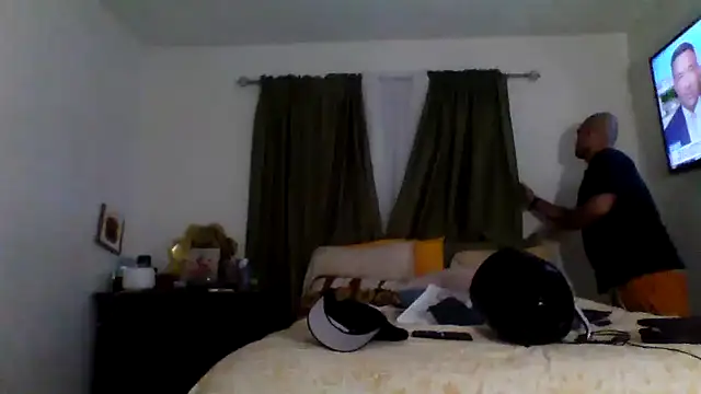 Snapshot of JooveyRose chatting on 10.04.25 JooveyRose online show from 10.04.25